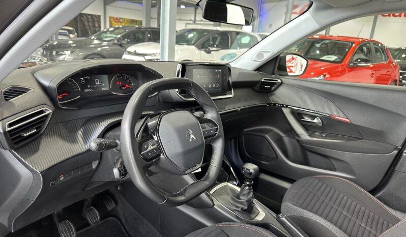 PEUGEOT 2008 05/2021