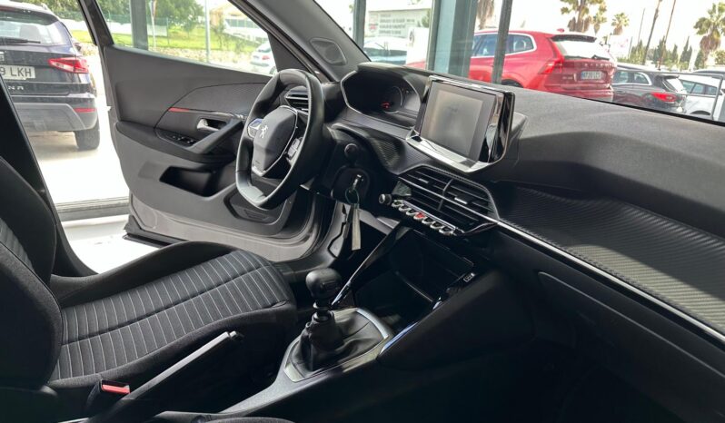 PEUGEOT 2008 05/2021