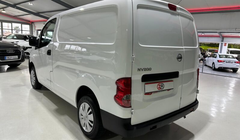 NISSAN NV 200