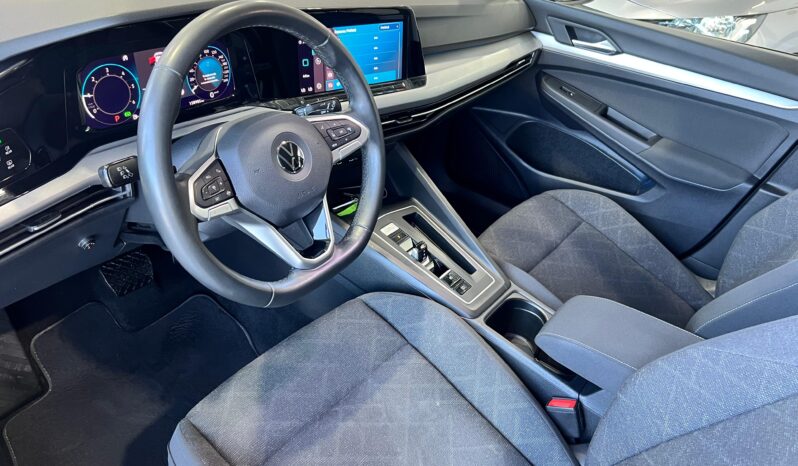 VOLKSWAGEN GOLF 10/2021