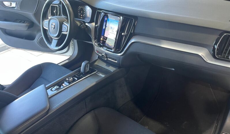 VOLVO V60 02/2021
