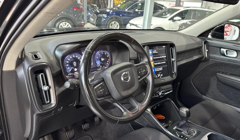 VOLVO XC-40 02/2021